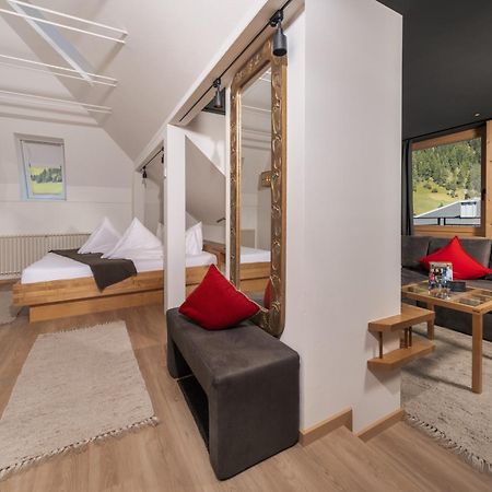 Hotel Goldener Adler - Im Sommer Silvretta Card Premium Inkludiert Ишгль Экстерьер фото