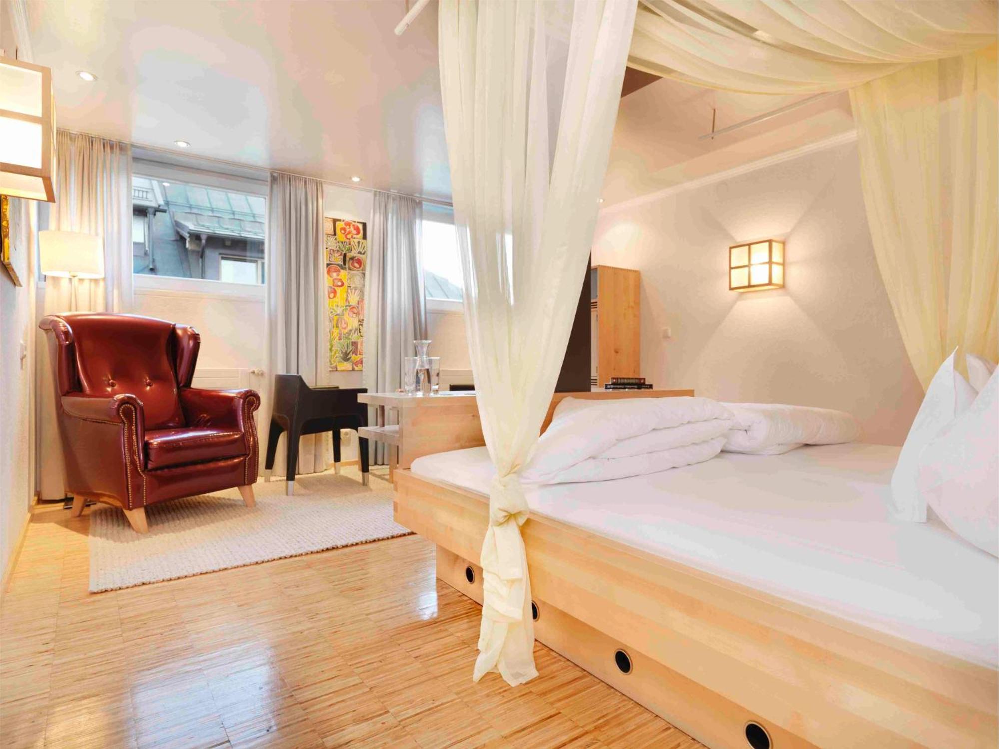 Hotel Goldener Adler - Im Sommer Silvretta Card Premium Inkludiert Ишгль Экстерьер фото