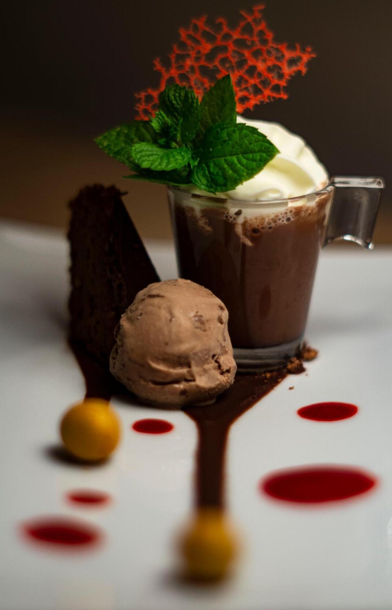 Hotel Goldener Adler - Im Sommer Silvretta Card Premium Inkludiert Ишгль Экстерьер фото