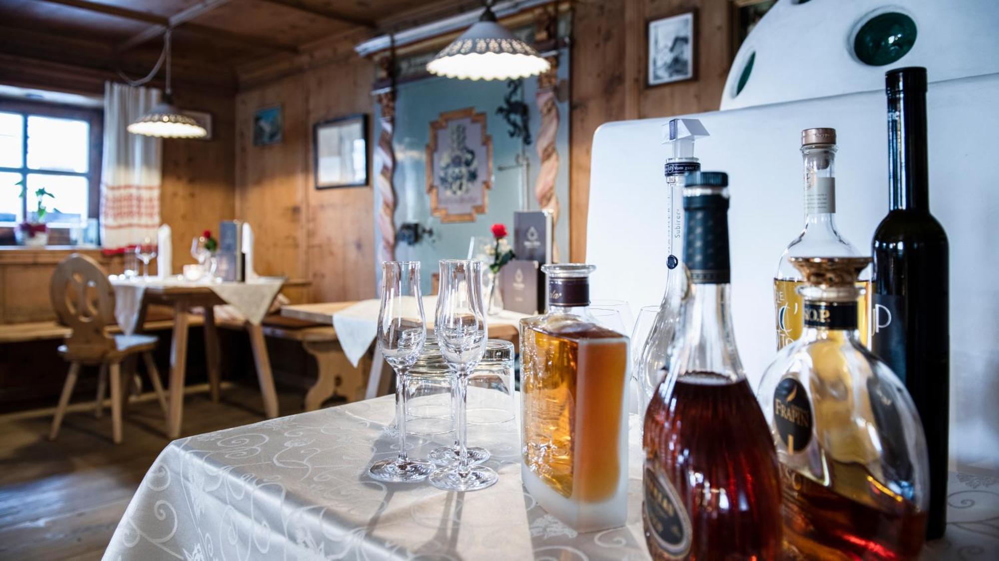 Hotel Goldener Adler - Im Sommer Silvretta Card Premium Inkludiert Ишгль Экстерьер фото