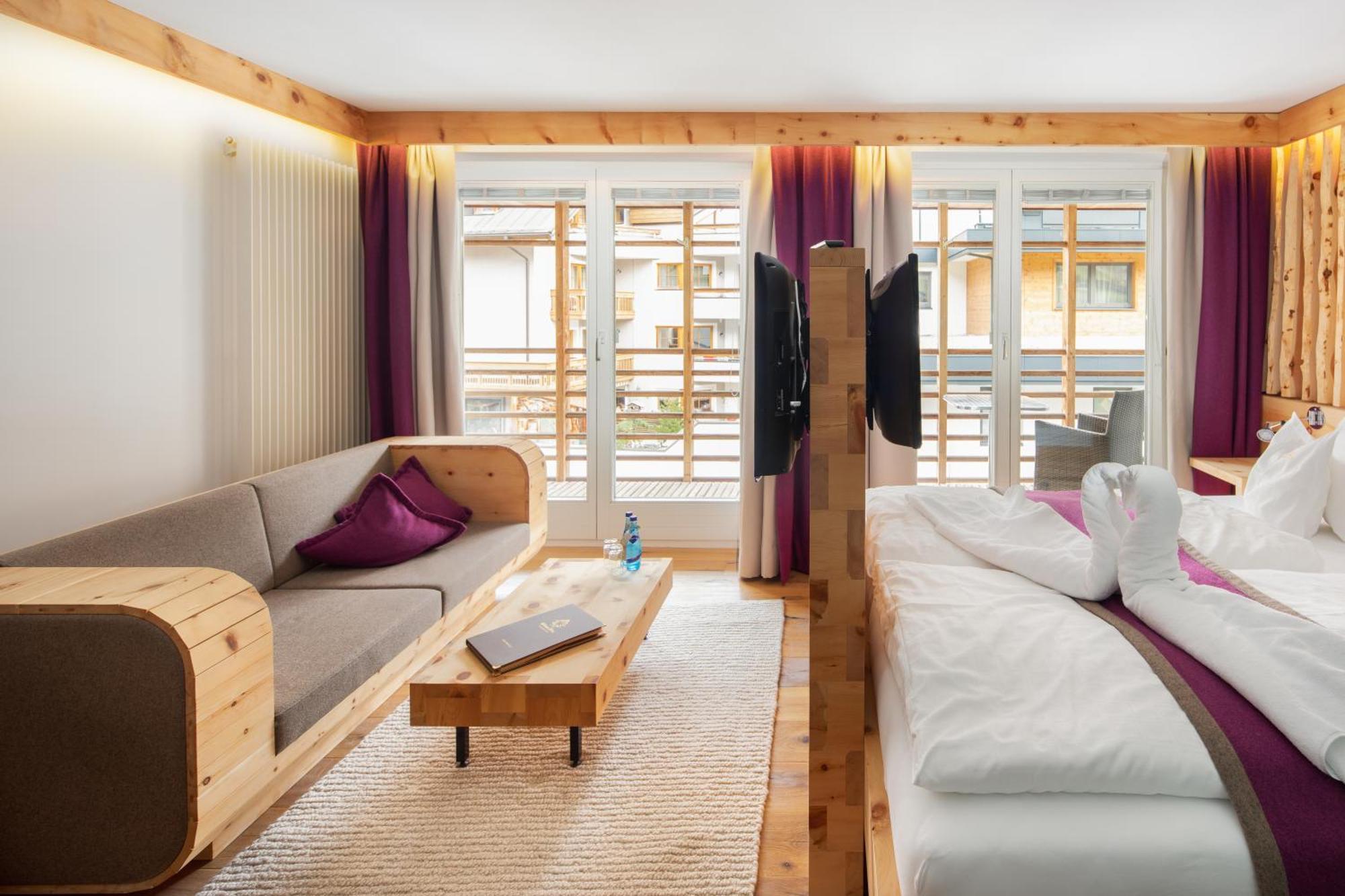Hotel Goldener Adler - Im Sommer Silvretta Card Premium Inkludiert Ишгль Экстерьер фото