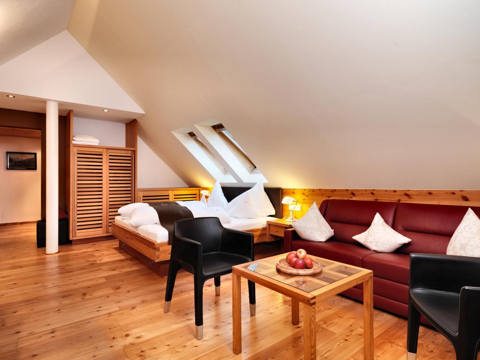 Hotel Goldener Adler - Im Sommer Silvretta Card Premium Inkludiert Ишгль Экстерьер фото