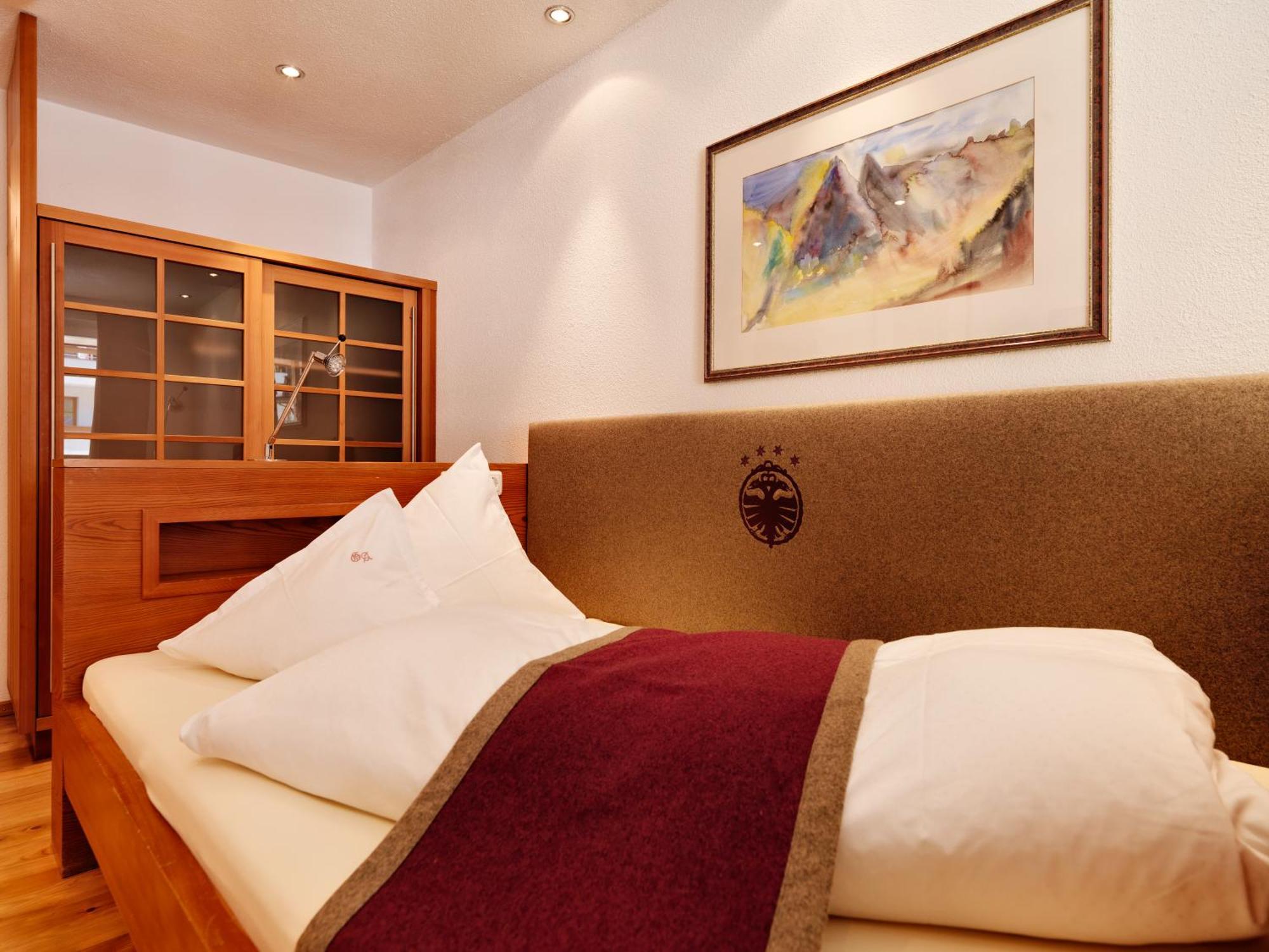 Hotel Goldener Adler - Im Sommer Silvretta Card Premium Inkludiert Ишгль Экстерьер фото